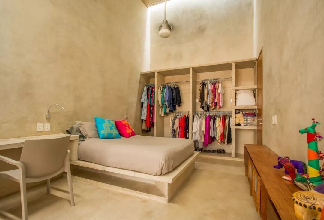 瓷磚和微水泥有什么區(qū)別?哪個(gè)效果好?